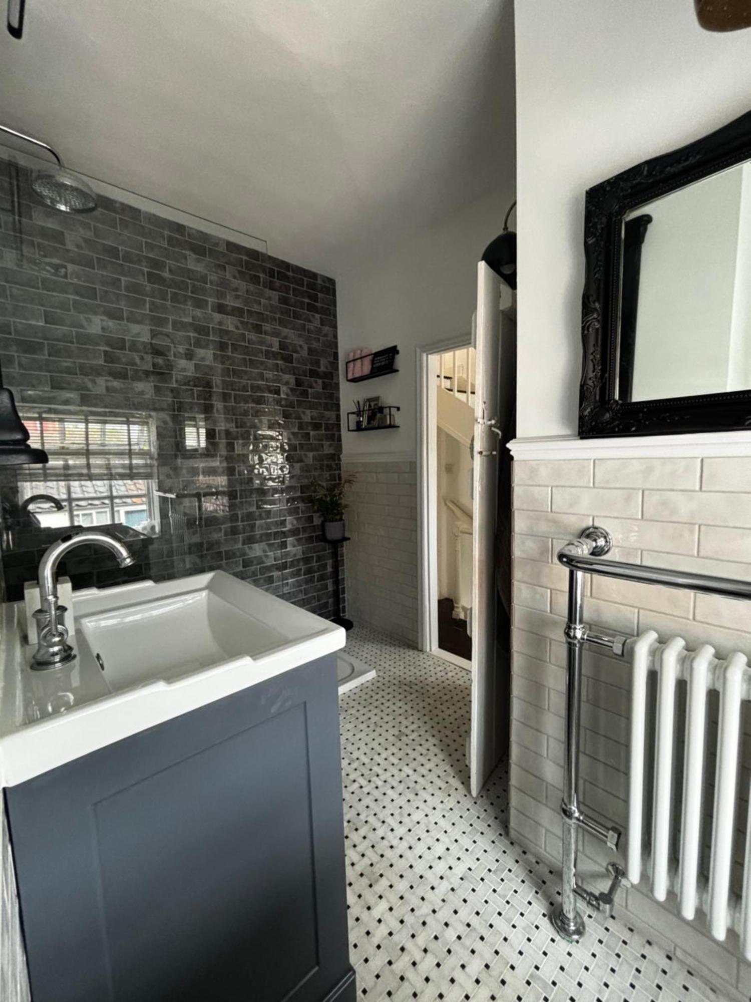 Sweet & Cosy 10 Bridewell Cottage With Parking Available Upon Request Bury St. Edmunds Luaran gambar